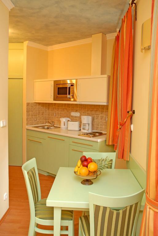 Hotel Kalma, Kalma Villa, Apart Hotel Hévíz Habitación foto